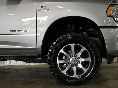 Used 2022 RAM 2500 Big Horn w/ Level C Equiment Group AWD/4WD image 17