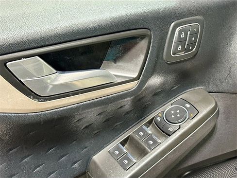 Used 2020 Ford Escape SEL image 19