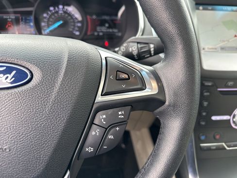 Used 2019 Ford Edge Titanium w/ Equipment Group 301A image 10