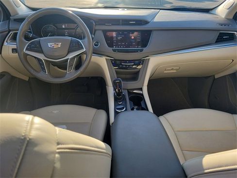 Used 2023 Cadillac XT5 Premium Luxury image 9