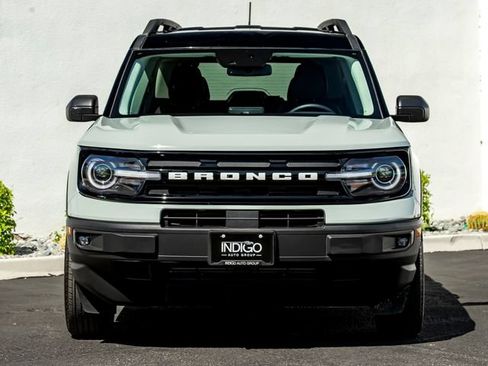 Used 2023 Ford Bronco Sport Outer Banks w/ Tech Package AWD/4WD image 3