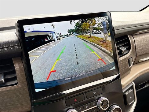 Used 2023 Ford Expedition Max Limited image 15