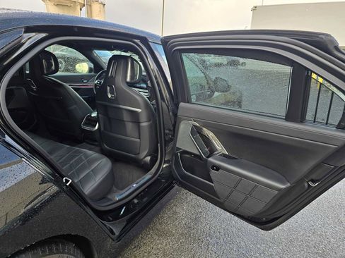 Used 2024 BMW 740i image 14