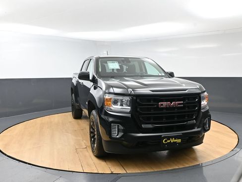 Used 2022 GMC Canyon Elevation w/ Elevation Premium Package AWD/4WD image 3
