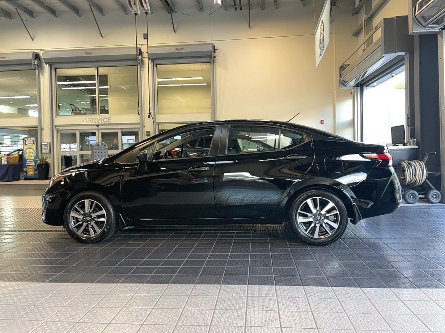 Used 2025 Nissan Versa S w/ S Plus Package FWD image 4