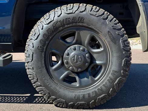 Used 2022 RAM 2500 Tradesman w/ Protection Group AWD/4WD image 10
