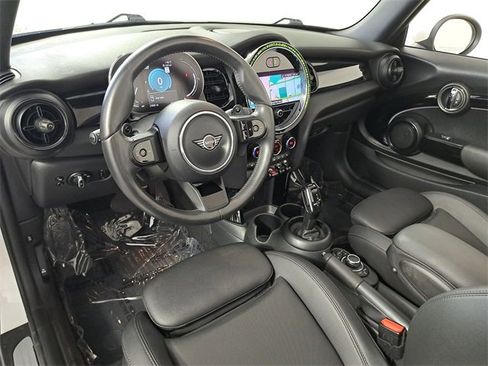 Used 2024 MINI Cooper S image 17
