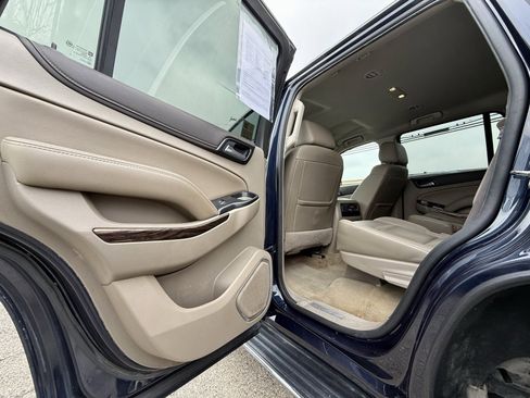 Used 2018 GMC Yukon SLT image 25