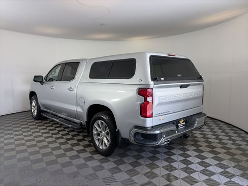 Used 2021 Chevrolet Silverado 1500 LTZ w/ LTZ Premium Package AWD/4WD image 8