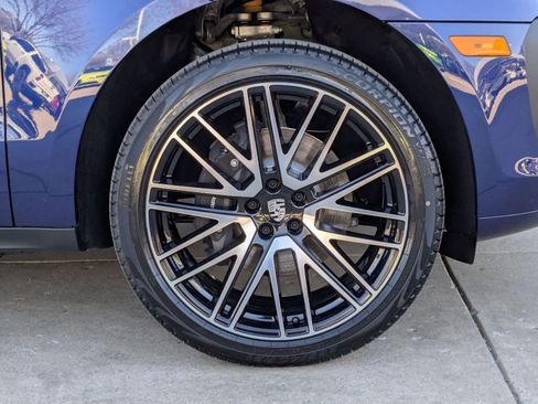 New 2026 Porsche Macan image 29