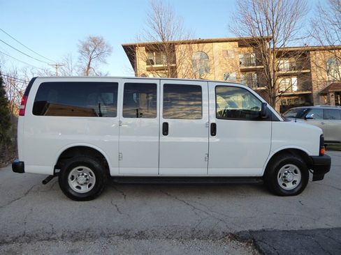 Used 2017 Chevrolet Express 2500 LS image 8