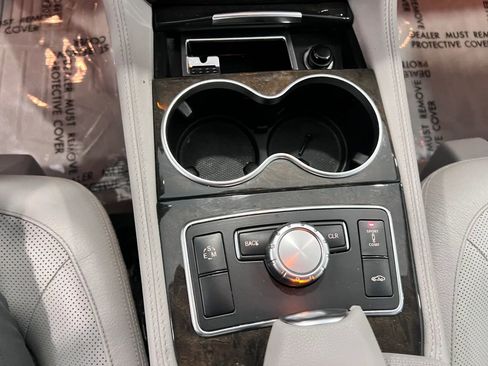 Used 2014 Mercedes-Benz CLS 550 w/ Premium 1 Package image 25