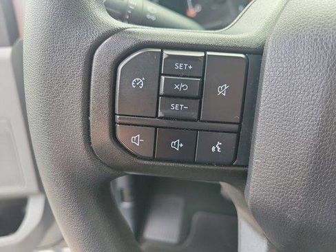 Used 2024 Ford F350 XLT image 27