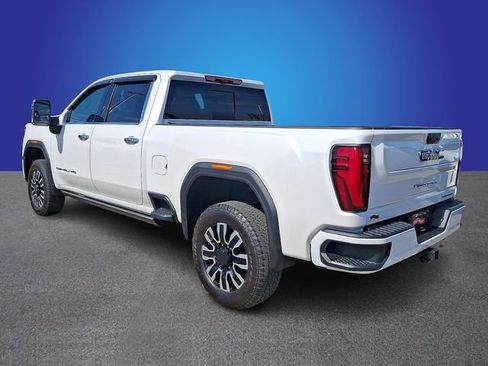 Used 2024 GMC Sierra 2500 Denali Ultimate AWD/4WD image 7