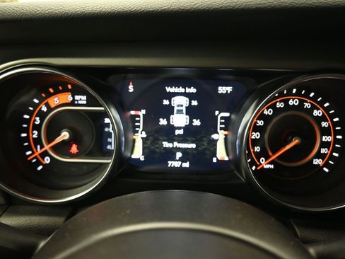 Used 2023 Jeep Gladiator Sport image 18