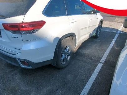 Used 2019 Toyota Highlander Limited Platinum w/ Protection Package #3