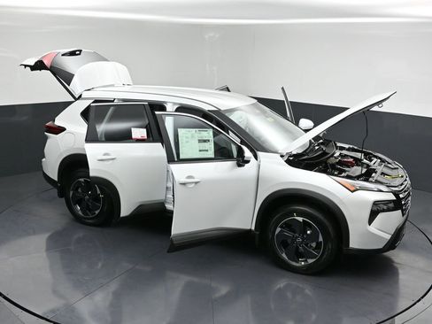 New 2026 Nissan Rogue SV image 32