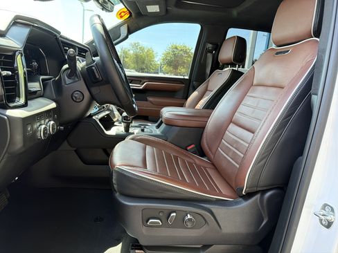 Used 2025 GMC Sierra 1500 Denali Ultimate AWD/4WD image 17