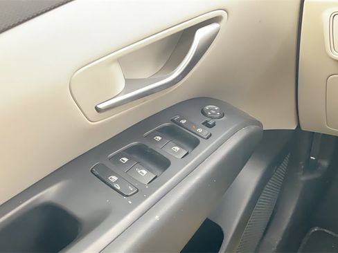 Used 2022 Hyundai Tucson SEL w/ Cargo Package image 18