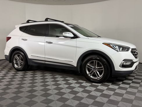 Used 2017 Hyundai Santa Fe Sport w/ 2.4L Tech Package 04 FWD image 6