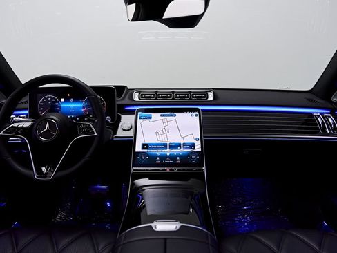 Used 2023 Mercedes-Benz Maybach S 580 4MATIC image 75