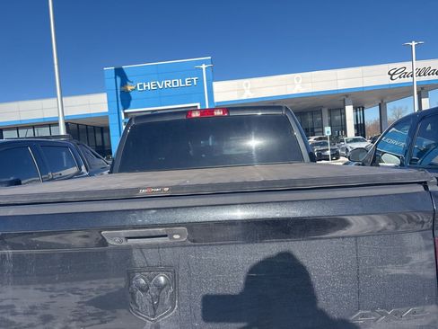 Used 2018 RAM 1500 Express w/ Black Ram 1500 Express Group image 7