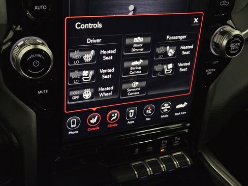 Used 2021 RAM 1500 Laramie image 11