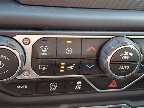 Certified 2020 Jeep Gladiator Sport w/ Quick Order Package 24S image 29