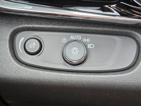 New 2026 Buick Envista Sport Touring image 21