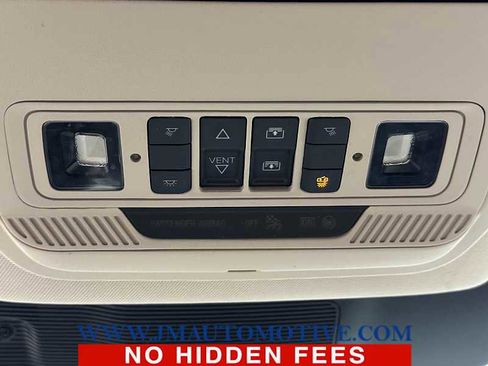 Used 2020 Ford Explorer XLT w/ Equipment Group 202A image 36