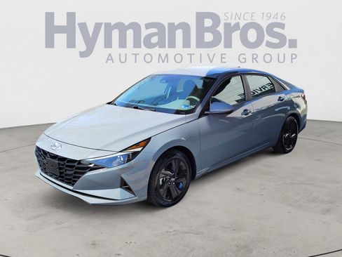 Used 2022 Hyundai Elantra Blue image 7