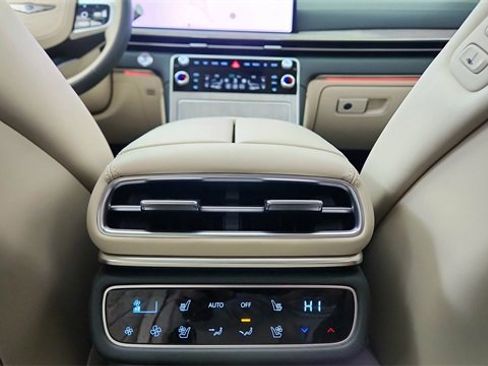Used 2025 Genesis GV80 3.5T Prestige image 52