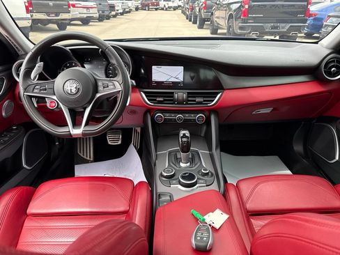 Used 2019 Alfa Romeo Giulia Ti Sport w/ Quick Order Package 22S Sport AWD/4WD image 42