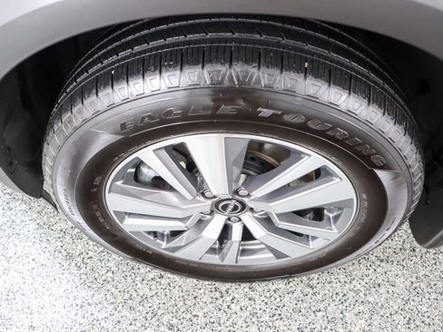 Used 2022 Nissan Pathfinder SL image 11