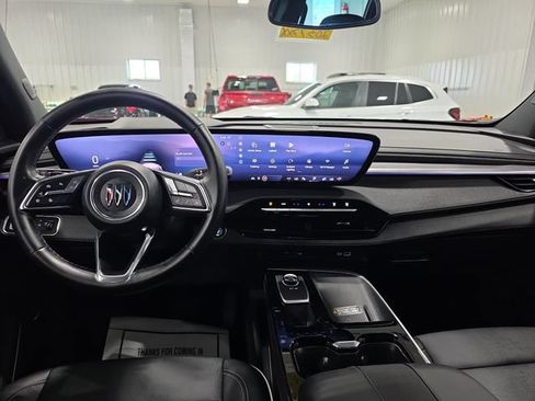 Used 2026 Buick Enclave Preferred AWD/4WD image 9