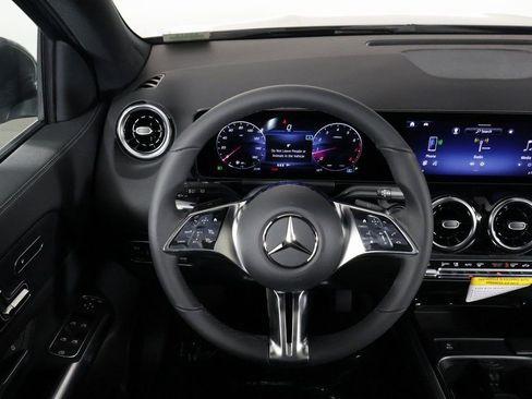 New 2026 Mercedes-Benz GLA 250 4MATIC image 3