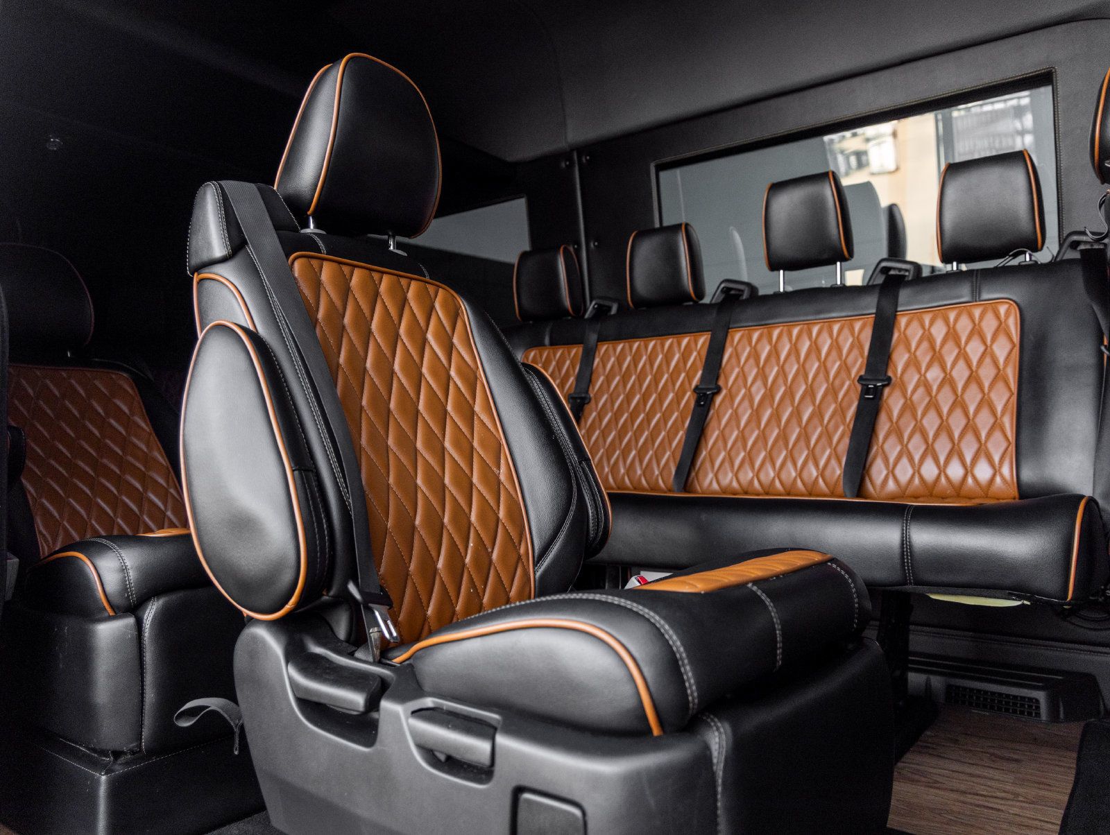 Used 2019 Mercedes-Benz Sprinter 2500 image 30