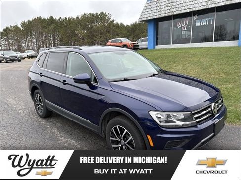 Used 2021 Volkswagen Tiguan SE image 1