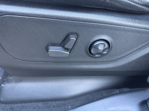 Used 2021 RAM 1500 Big Horn image 6