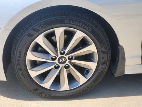Used 2015 Hyundai Sonata Sport w/ Option Group 03 FWD image 12
