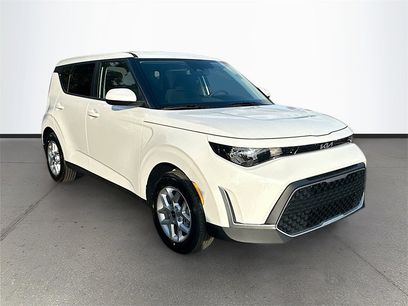 New 2025 Kia Soul LX