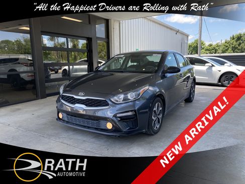 Used 2021 Kia Forte LXS FWD image 1