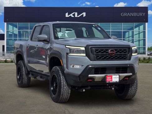 Used 2023 Nissan Frontier Pro-X w/ Pro Convenience Package image 3