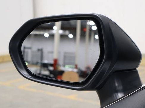 Used 2022 Toyota Camry SE image 31