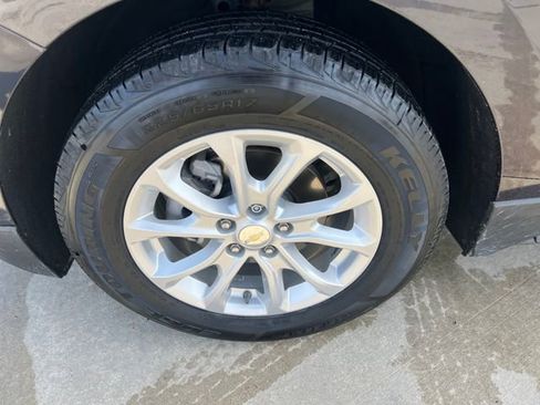 Used 2020 Chevrolet Equinox LT image 11