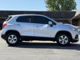 Used 2019 Chevrolet Trax LS w/ LPO, Cargo Package image 6