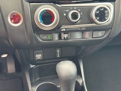 Used 2019 Honda Fit EX image 18