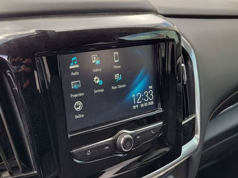 Used 2019 Chevrolet Traverse LT FWD image 25