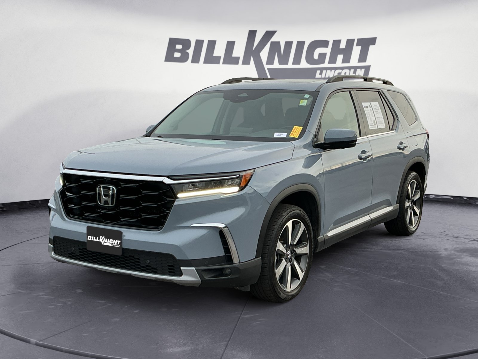 Used 2024 Honda Pilot Elite image 2