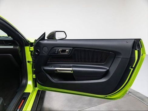 Used 2020 Ford Mustang Shelby GT350R w/ GT350R Equipment Group 920A RWD image 33